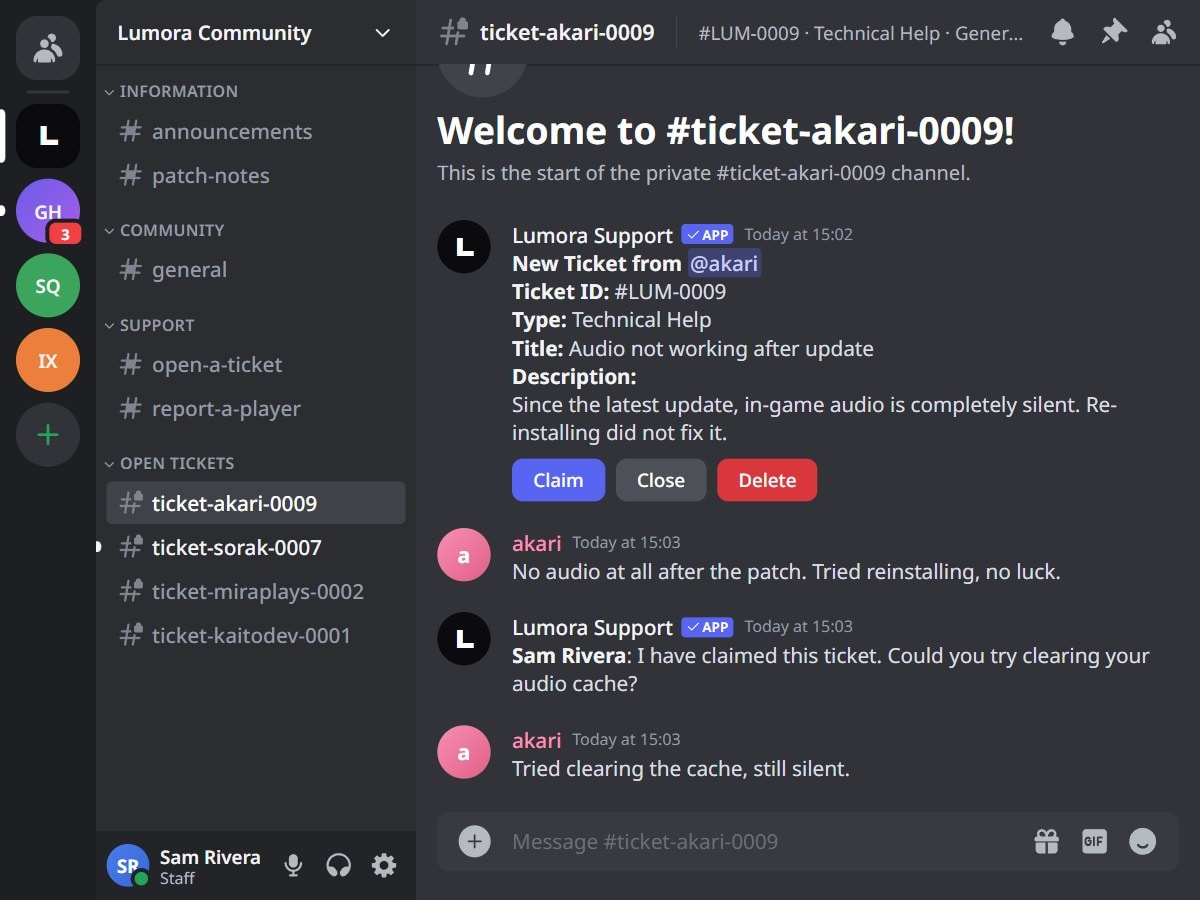 A private ticket channel with the ticket's details, the staff buttons and a reply sent from the dashboard